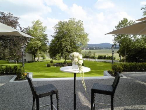 Schloss Neutrauchburg Isny im Allgäu Extérieur photo